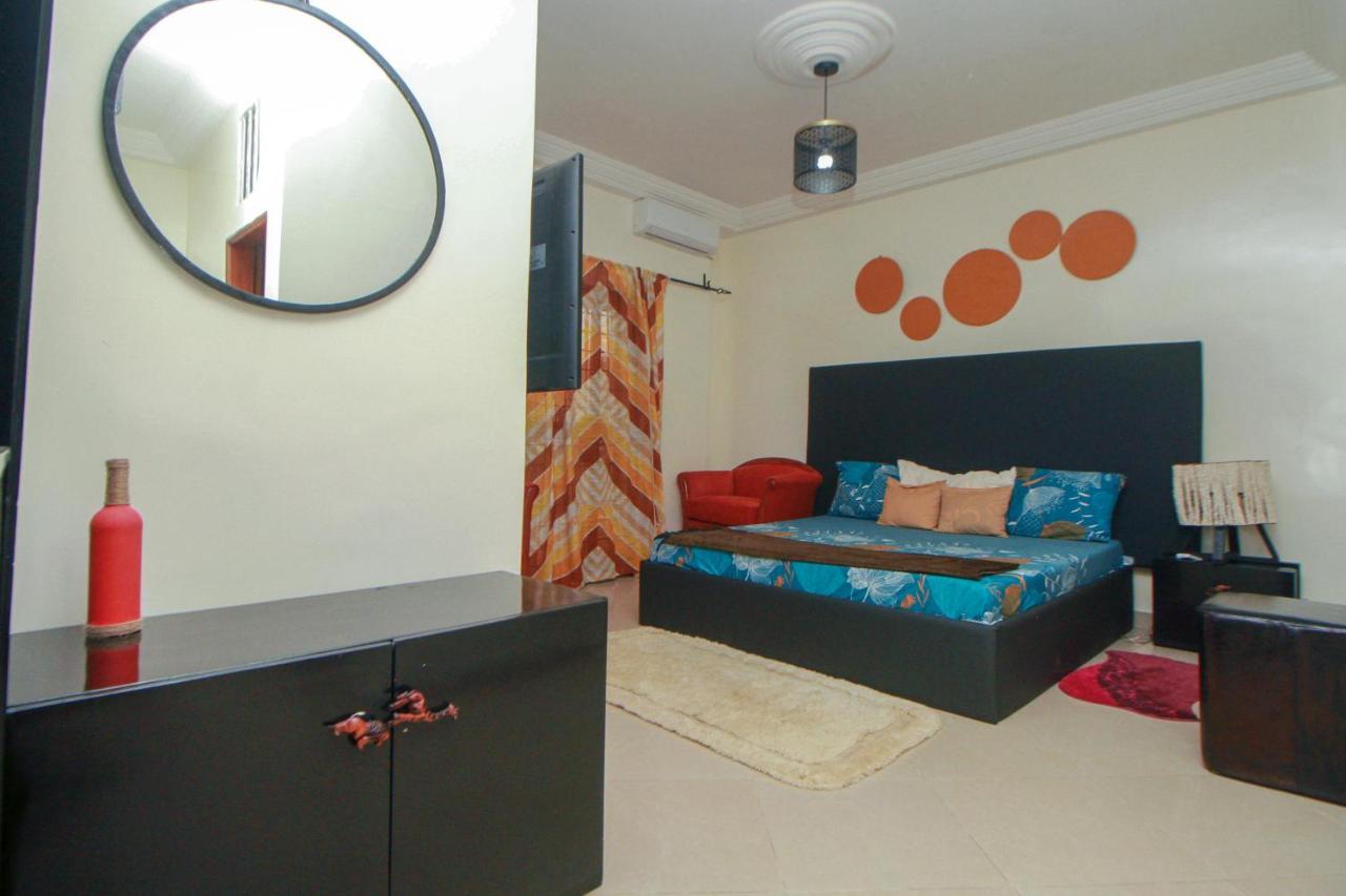 Le "Grand Bleu", Un Bel Appartement Paisible, Sur Et Spatieux Au Coeur De La Station Balneaire De Saly Portudal Εξωτερικό φωτογραφία